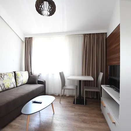 Atrijum And ゲストハウス クラドヴォ