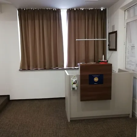 Atrijum And 4* クラドヴォ