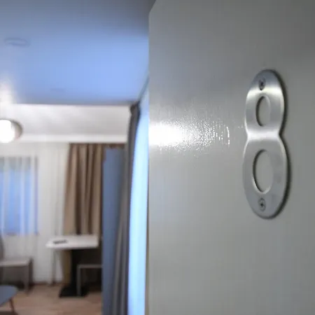 Atrijum And ゲストハウス 4*