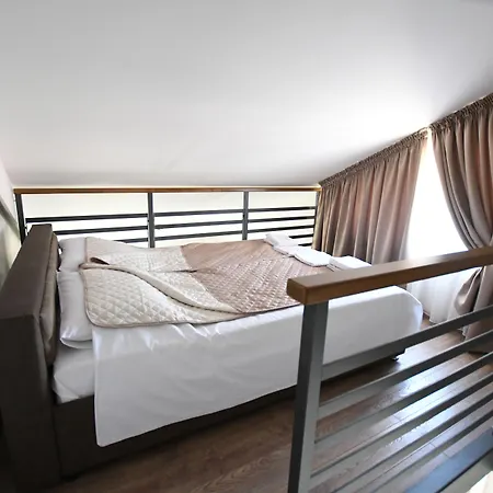 Atrijum And ゲストハウス