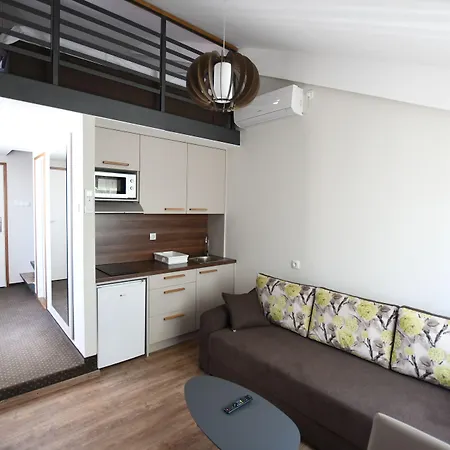 Atrijum And ゲストハウス クラドヴォ