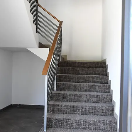 Atrijum And ゲストハウス クラドヴォ