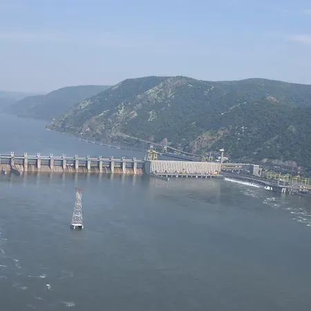 ゲストハウス Atrijum And 4*